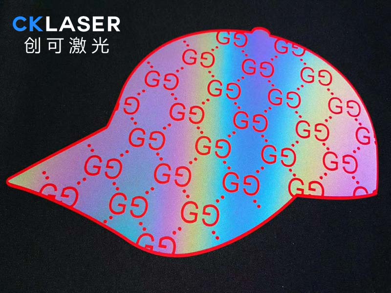 服裝刻字膜激光雕刻機(jī)高精度切割，雕刻速度更快