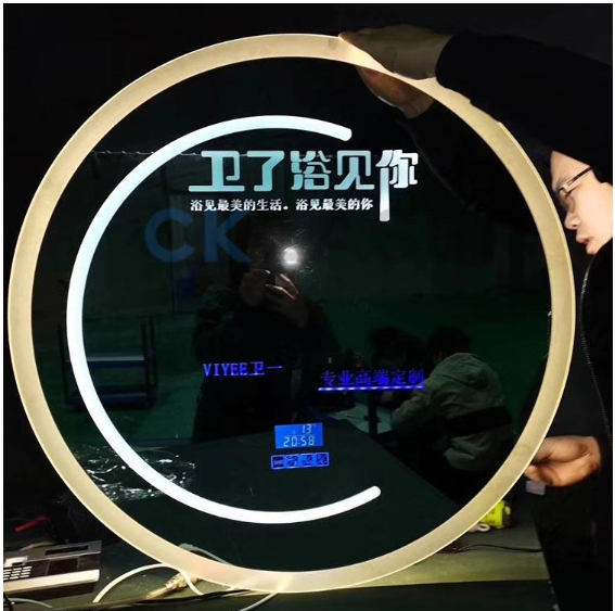 光纖激光打標(biāo)機擁有大幅面振鏡掃描功能360度雕刻鏡子
